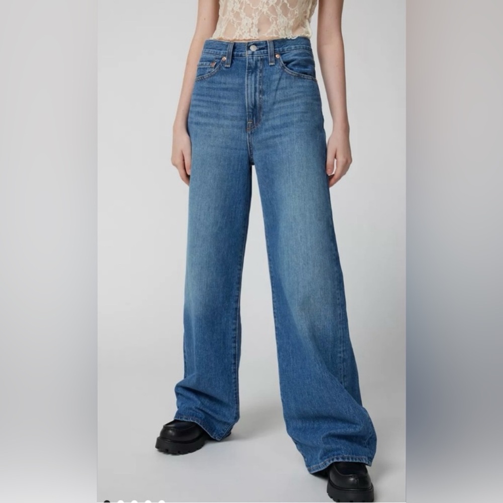 NWT Levis/Urban Outfitters Wide Leg Rib Cage women's jeans size 24 - Picture 3 of 6